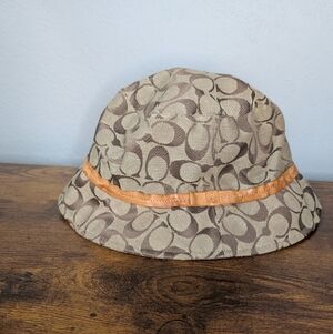 Coach Signature Jacquard Hat